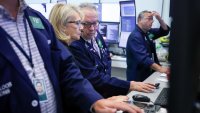 S&P 500 отчете спад въпреки по-позитивните от очакваното данни за инфлацията в САЩ