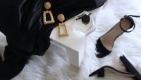 Европейските гиганти в лукса забелязват първия лъч светлина на ключовия китайски пазар