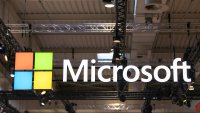 Голям център за данни на Microsoft в Африка се бави заради искане за гарантирани плащания