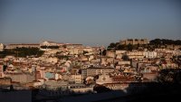 ЕК подготвя пътя за ограничения на Airbnb и вторите жилища заради жилищната криза