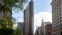 Един от емблематичните небостъргачи в Ню Йорк беше продаден на публичен търг на изненадващ купувач