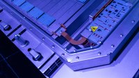 CATL дебютира система за съхранение на енергия с натриеви батерии
