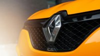 Renault сключи сделка с профсъюзите за запазване на производството в два испански завода