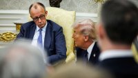 Най-голямата криза в отношенията между ЕС и САЩ препъва Мерц
