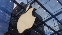 Apple даде оптимистични прогнози за продажбите, сигнализирайки възстановяване на iPhone