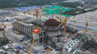Разширението на АЕЦ "Пакш" с руската "Росатом" смути новата власт в Унгария