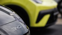 BYD преговаря със Stellantis за използване на европейските ѝ фабрики