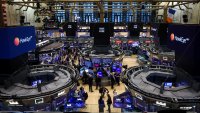 S&P 500 и Nasdaq Composite започват сесията с нови върхове*