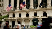 Dow Jones започва октомври със спад въпреки сделката за финансирането на правителството