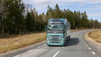 Volvo Trucks отхвърля търговските заплахи на Тръмп, ще строи фабриката си в Мексико