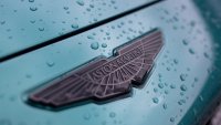 Aston Martin набира инвеститорски капитал след нова низходяща корекция на насоките си