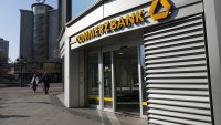 Германия отхвърли офертата на UniCredit за придобиване на Commerzbank