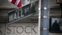 Wall Street се притесни от последната стенограма на Фед