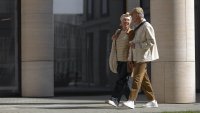 Средната продължителност на живот в България се увеличава до 75,9 г.