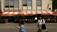 Бизнес активността във Франция неочаквано спада заради горещините