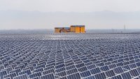 Възходът на зелената енергия в Китай се сблъсква с инфраструктурни проблеми