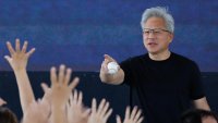 Хуанг: Nvidia ще инвестира по 150 млрд. долара годишно в Тайван
