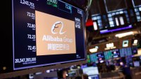Капитализацията на Alibaba се срина, след като компанията пласира нови акции за 10,2 млрд. долара