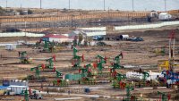 Азербайджан е изнесъл 4,5 пъти повече количества петрол за България до края на юли