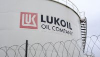 Продажбата на "Лукойл" остава блокирана в САЩ