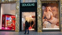 Ройтерс: Веригата магазини Douglas планира IPO през следващите дни
