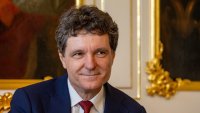Румънският президент Никушор Дан номинира дипломата Лука Никулеску за премиер