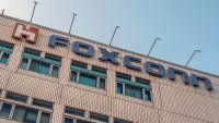 Foxconn очаква изкуственият интелект да тласне нагоре сървърния ѝ бизнес