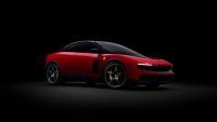 Lamborghini осъзнава, че е на прав път след критиките към първото електрическо Ferrari
