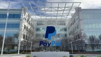 Компанията за разплащания Stripe и фондът Advent искат да купят PayPal за 53 млрд. долара