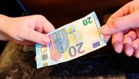 Експерт: Замразяването на минималната работна заплата не е добра стъпка