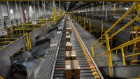 Amazon предупреждава за период на по-бавен растеж