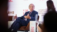 Рей Далио: Парите са важни за щастието, но по-необходима е общност