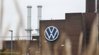 Ръководството на Volkswagen свива възнагражденията си с 300 млн. евро