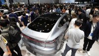 В Китай се завихря битка за „технологичен лукс“ при електромобилите