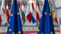 Трябва ли ЕС да продължи да се разширява или да разчита на асоциирани членове?