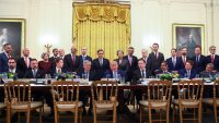 Тръмп отхвърли нови AI правила и заложи на доброволни одити след среща с лидери в сектора