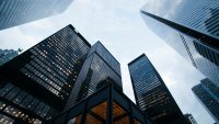 Европа отчита отлив на преки чуждестранни инвестиции през 2025 г.