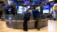 Wall Street стартира с ръстове, подкрепен от акциите на компаниите за чипове*