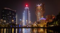 Очаквани данъчни промени в Китай охлаждат разходите на богатите купувачи за луксозни стоки