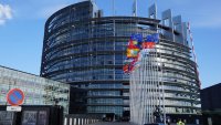 Евродепутати призовават за създаване на отбранителен съюз и независимост от НАТО