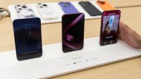 Huawei представи серията Mate 90, залагайки на собствени разработки на чипове