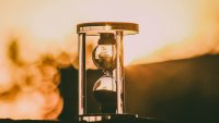 Икономиката на дълголетието вече променя бизнеса: УниКредит открои четирите технологии на бъдещето