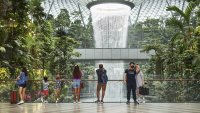 Рокада на върха: летището в Сингапур загуби короната си на най-доброто в света
