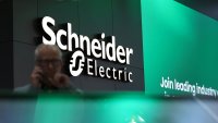 Bloomberg: Schneider Electric преговаря за придобиване на &bdquo;Шелли груп&ldquo;