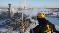 В Германия обсъждат превантивни удари по руски производители на дронове, Новоросийск гори