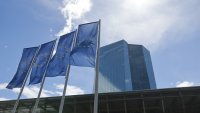 Инфлацията в еврозоната се забавя с по-рязък от очаквания темп