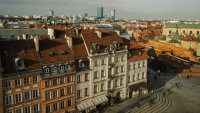 Полски регулатор предупреди за възможни проблеми с ипотечните кредити в злоти