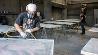 Цените на едро в САЩ неочаквано са намалели поради спада в цените на бензина