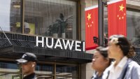 Huawei: Недостигът на модерни чипове няма да засегне AI амбициите на Китай