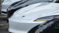 Продажбите на произведените в Китай електромобили Tesla растат с 36% през април